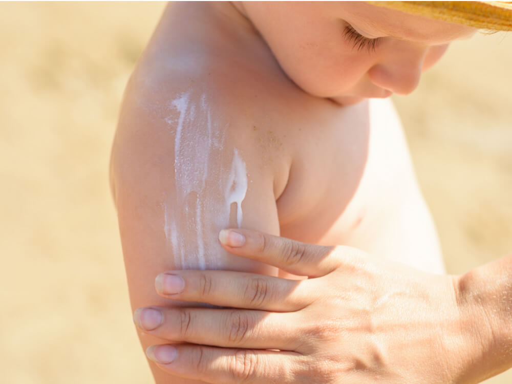 赤ちゃんが日焼けした場合のケア方法 予防法についてもご紹介