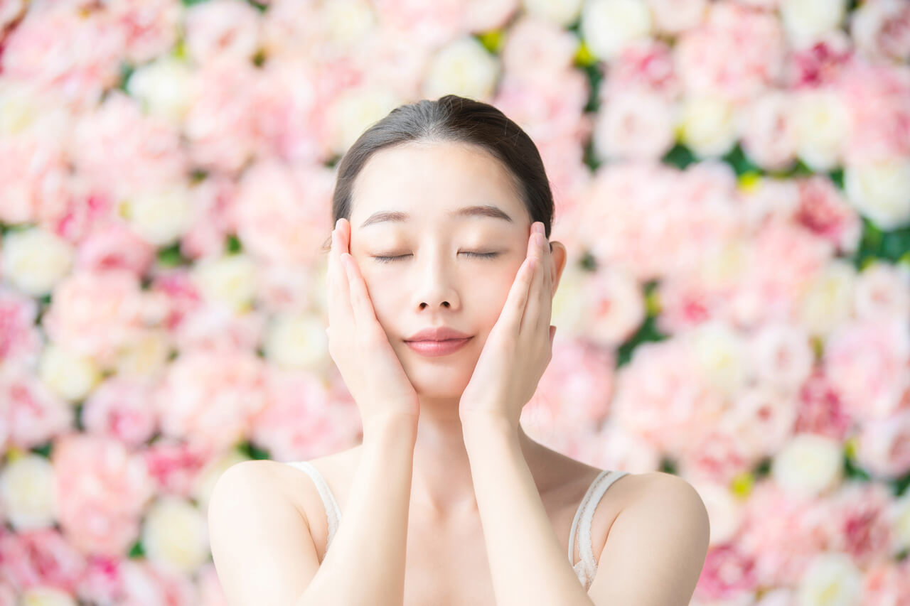 フェイスラインがザラザラする原因と改善方法は ツルツルたまご肌を手に入れよう